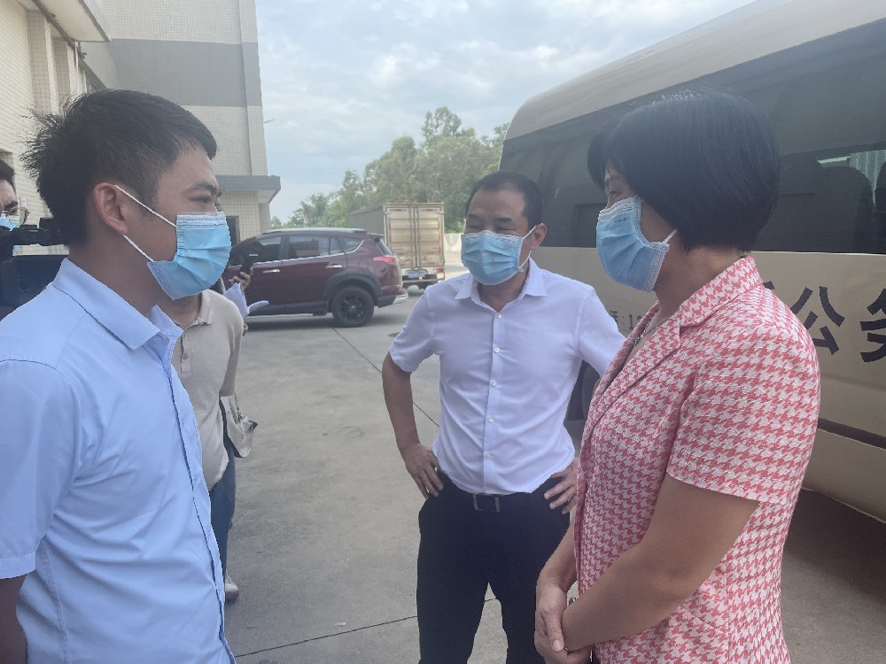 区领导到我司视察工作